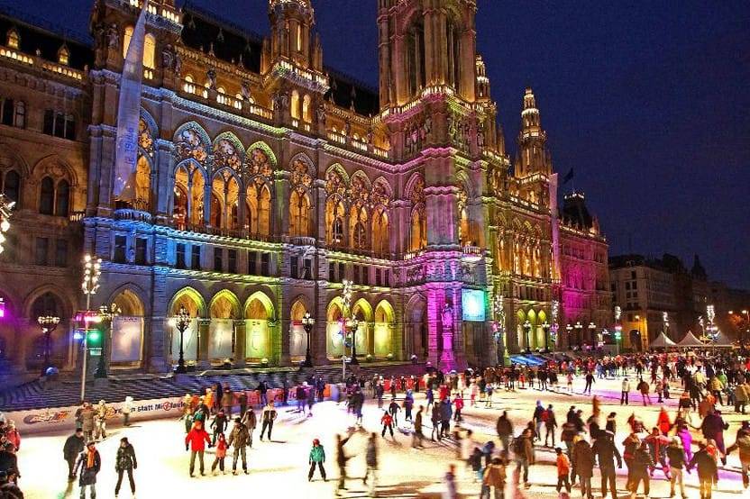 I mercatini di Vienna, l’incanto del natale mitteleuropeo