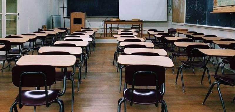 Scuola, a settembre si pensa ad una formula “mista”