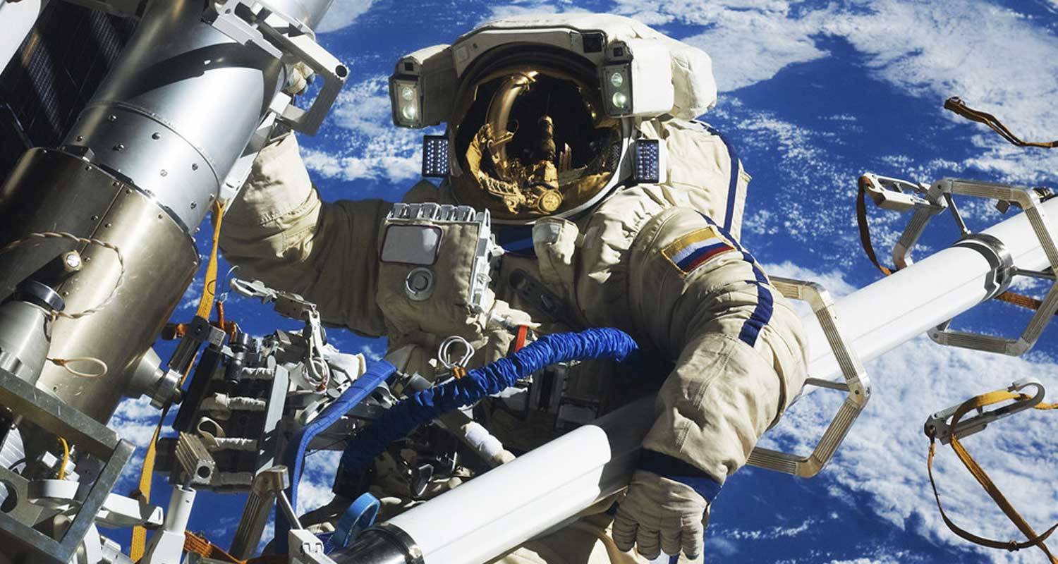 Gli astronauti non tornano sulla terra per il maltempo