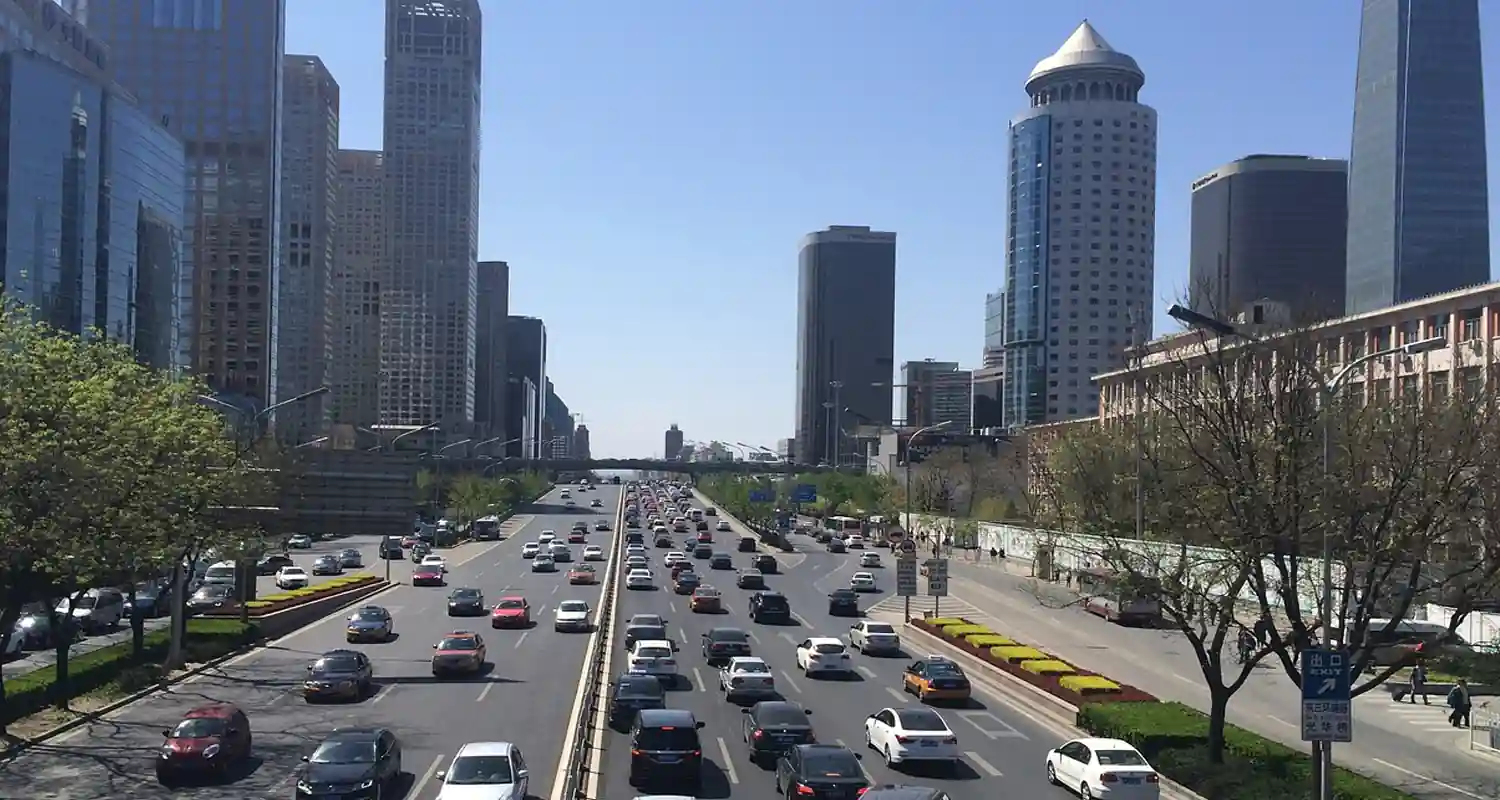 Auto Elettriche Cinesi in Europa: Tra Sussidi Contestati e Preoccupazioni per la Sicurezza