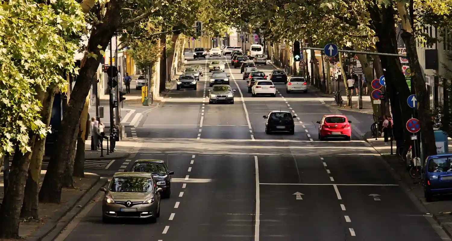 Nuove Tecnologie per Rimpiazzare le Auto a Benzina e Elettriche