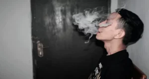 Cosa rischia chi va a trovare una persona ai domiciliari